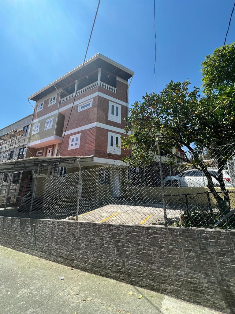 Vendo hermoso edificio